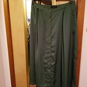Who What Wear Green Satin Midi Skirt